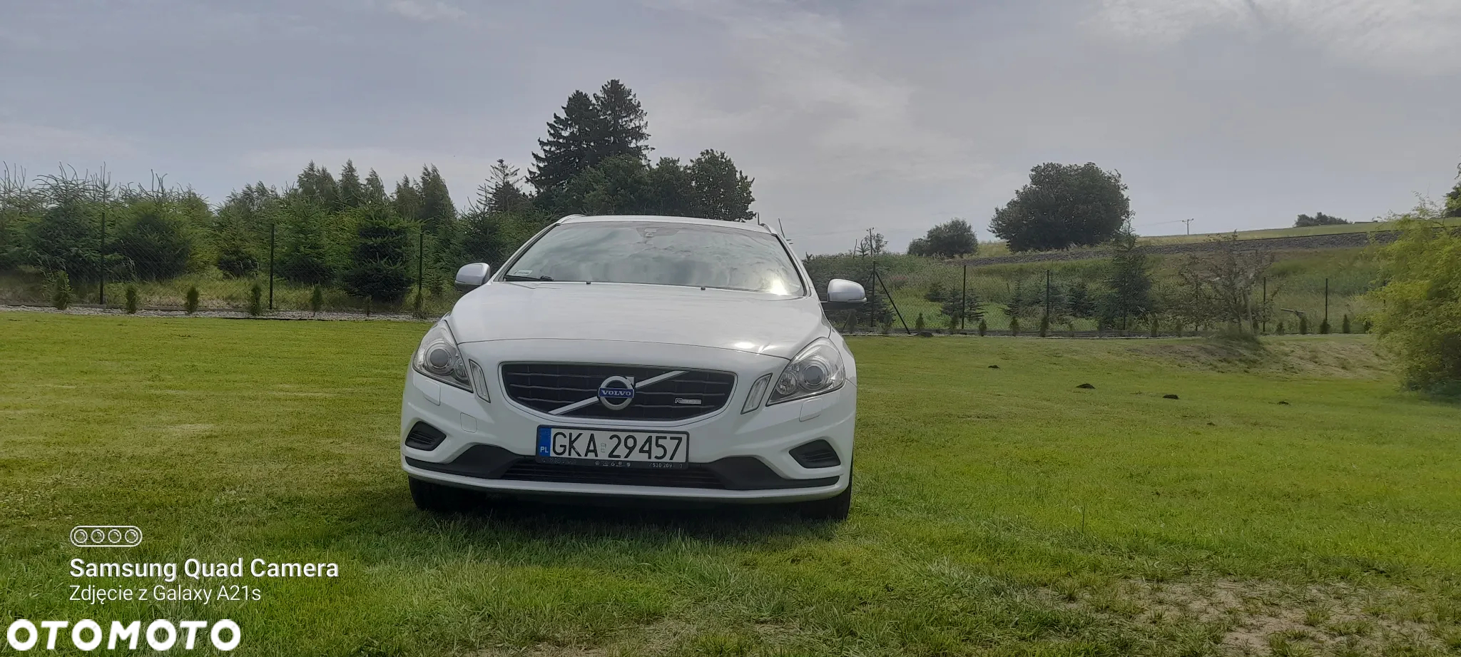 Volvo V60 D3 R-Design - 2