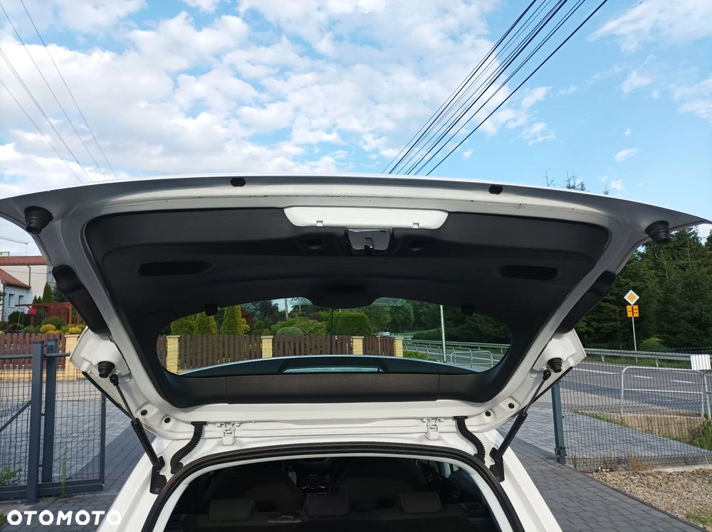 Peugeot 2008 PureTech 82 Urban Move - 10