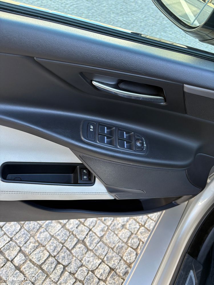 Jaguar XE 2.0 D R-Sport Aut. - 14