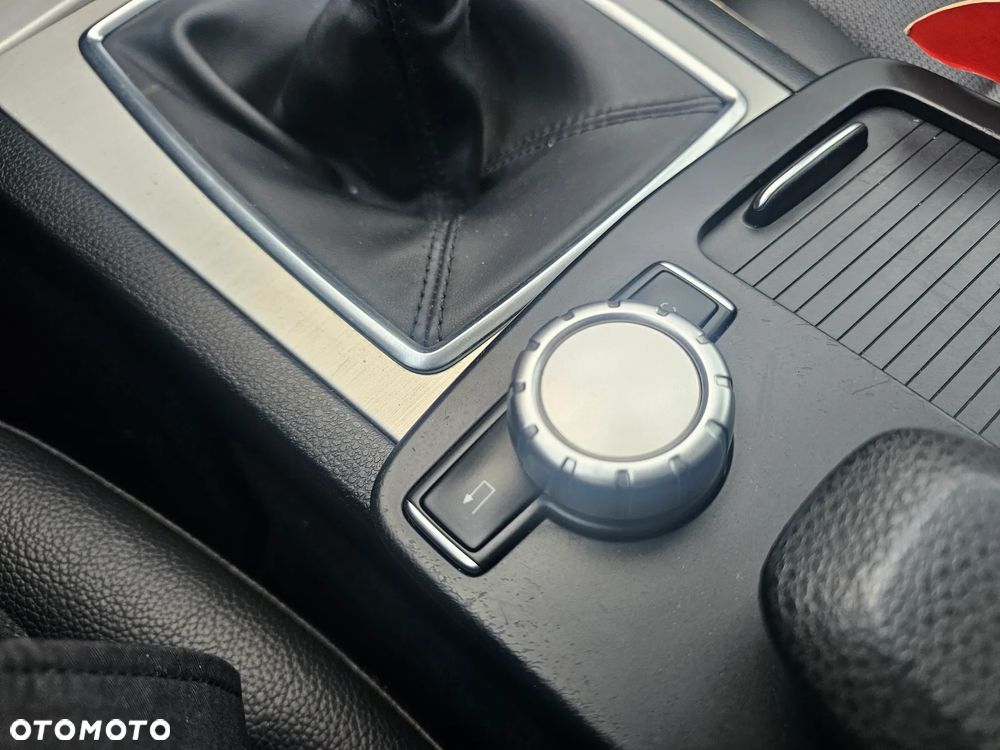 Mercedes-Benz Klasa C 200 CDI BlueEff Elegance - 32