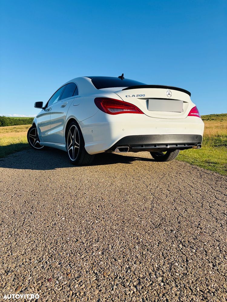 Mercedes-Benz CLA 200 Shooting Brake 7G-DCT AMG Line - 11