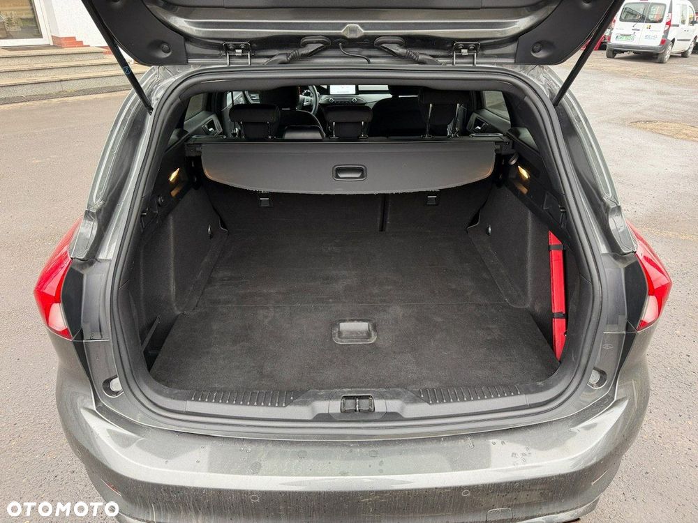 Ford Focus - 25