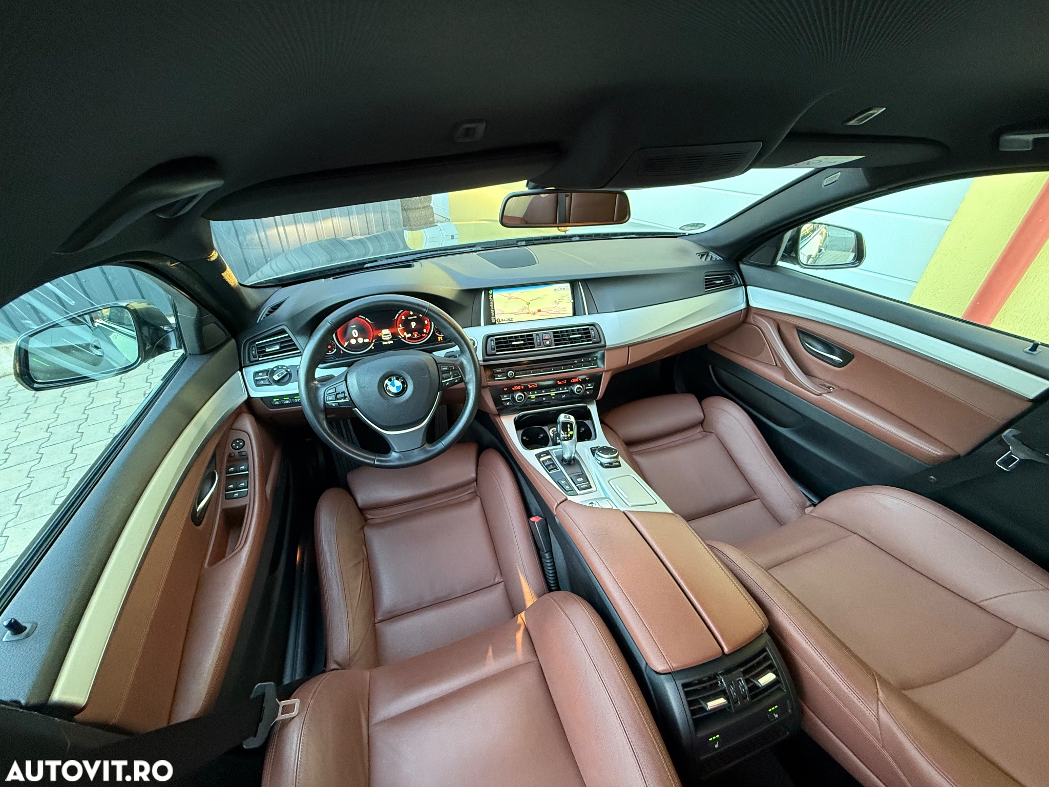 BMW Seria 5 525d Touring Aut. - 13