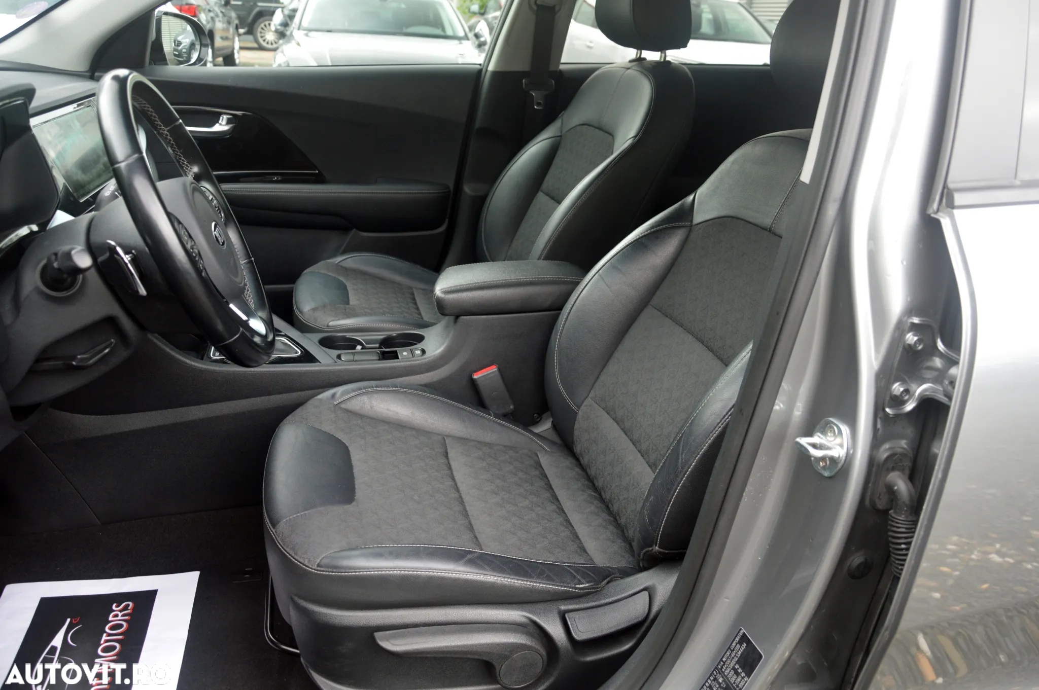 Kia Niro 1.6 GDI 6DCT PHEV Comfort - 23