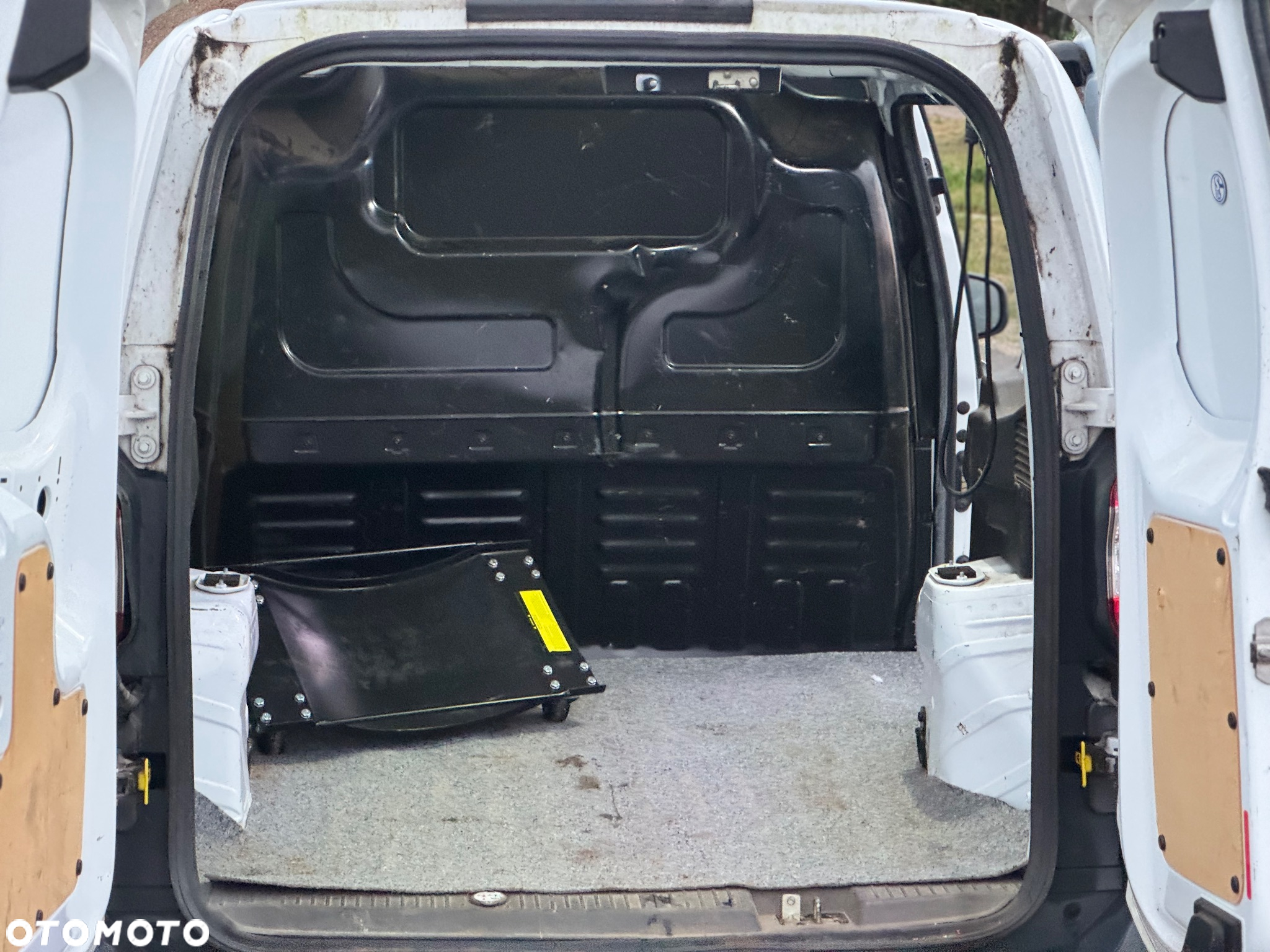 Ford Transit Courier Basis - 14