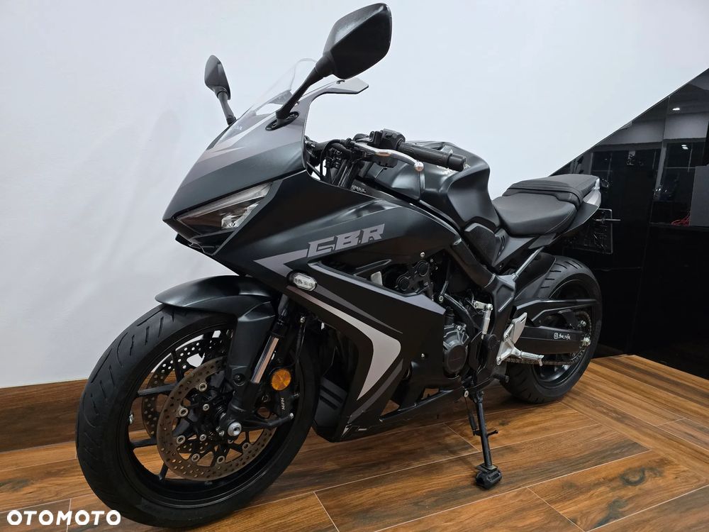 Honda CBR - 17