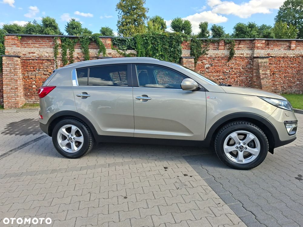Kia Sportage 2.0 CRDI M AWD - 5