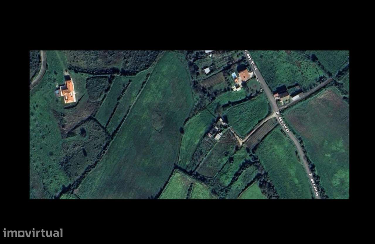 Terreno com viabilidade de construção - Grande imagem: 2/13