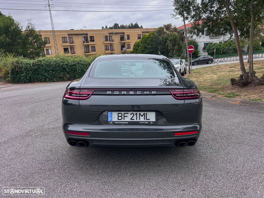 Porsche Panamera 4 E-Hybrid Executive - 4