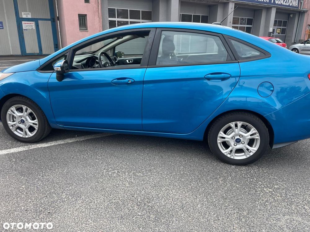 Ford Fiesta - 10