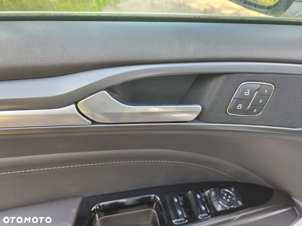 Ford Mondeo 2.0 TDCi Titanium - 15