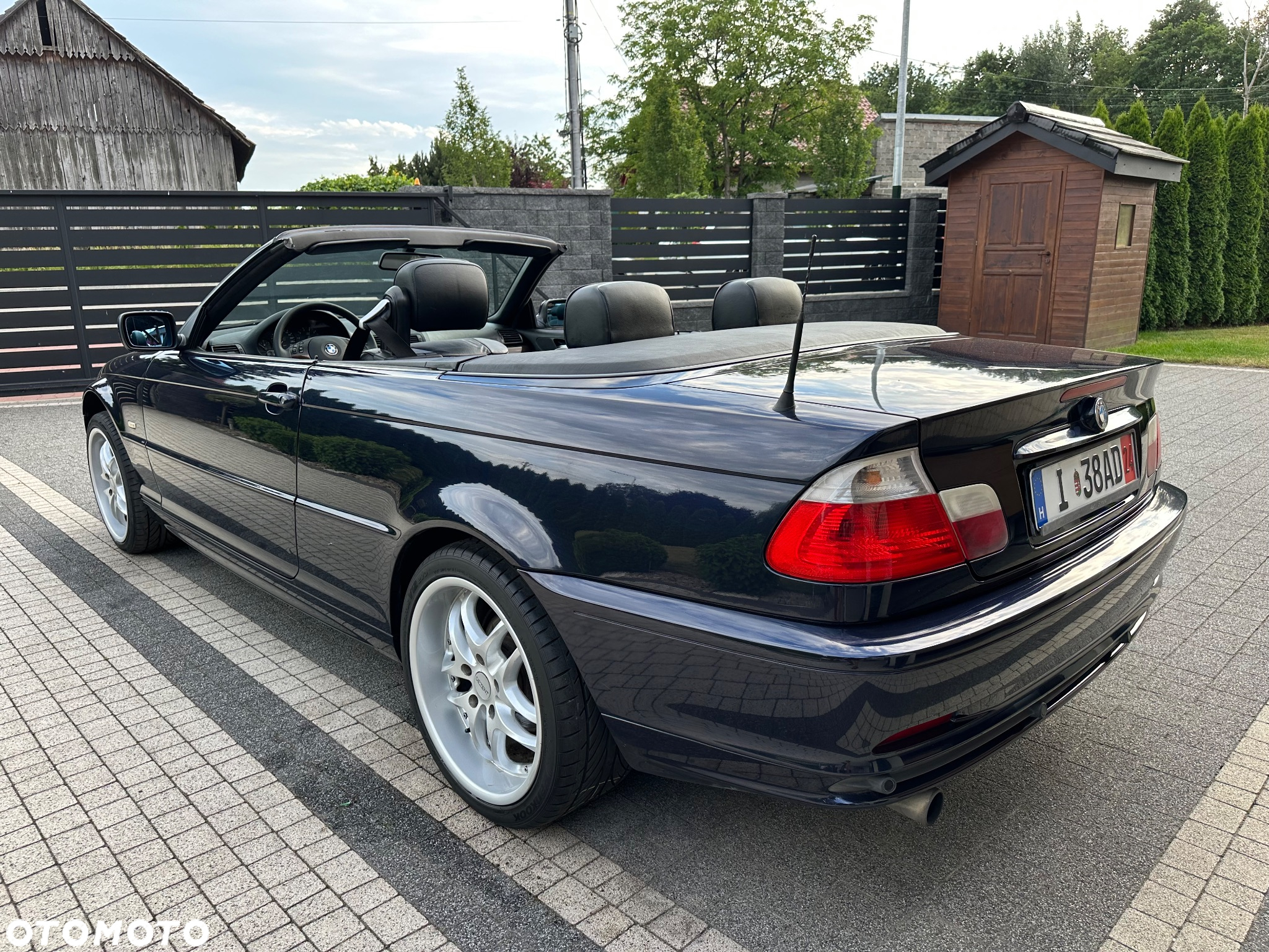 BMW Seria 3 318i Cabrio - 14