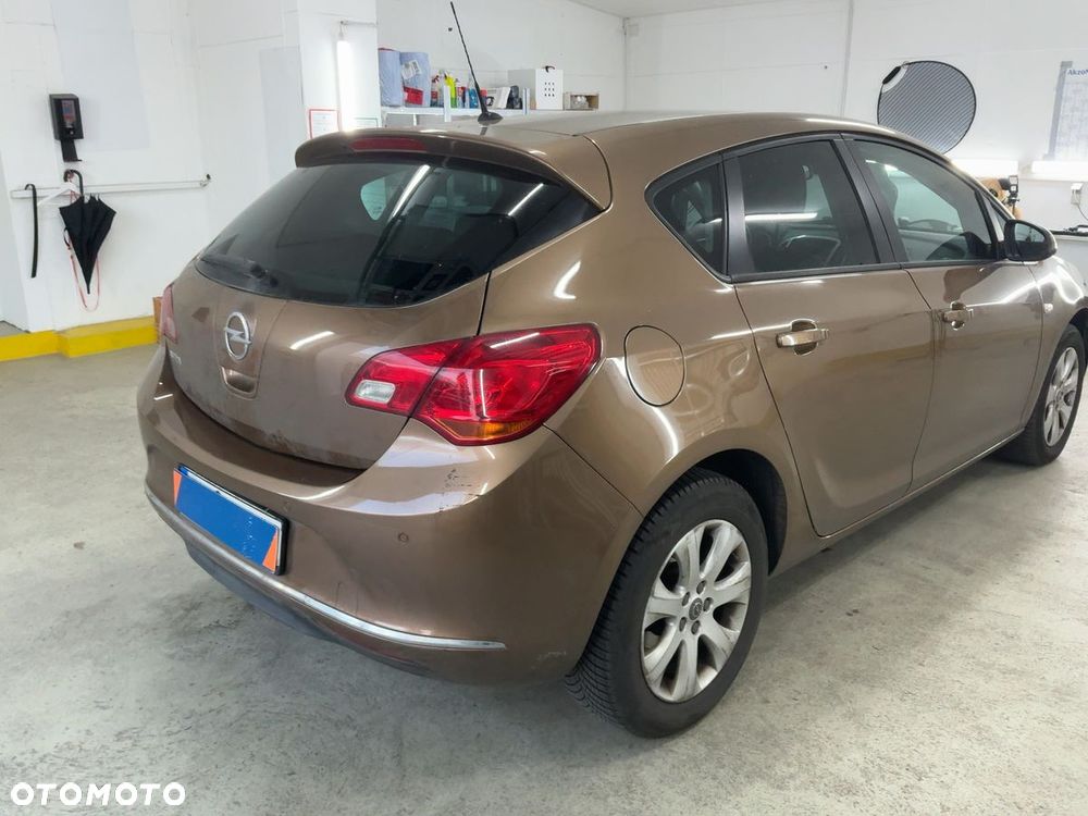 Opel Astra 1.6 Style - 8