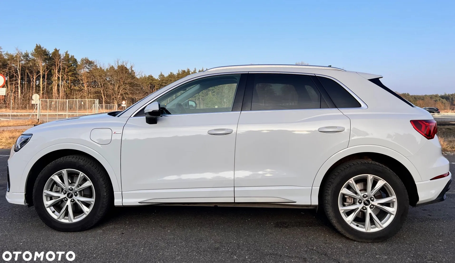 Audi Q3 45 TFSIe S tronic S line - 12
