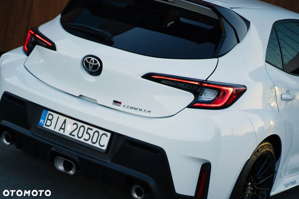 Toyota Corolla - 17