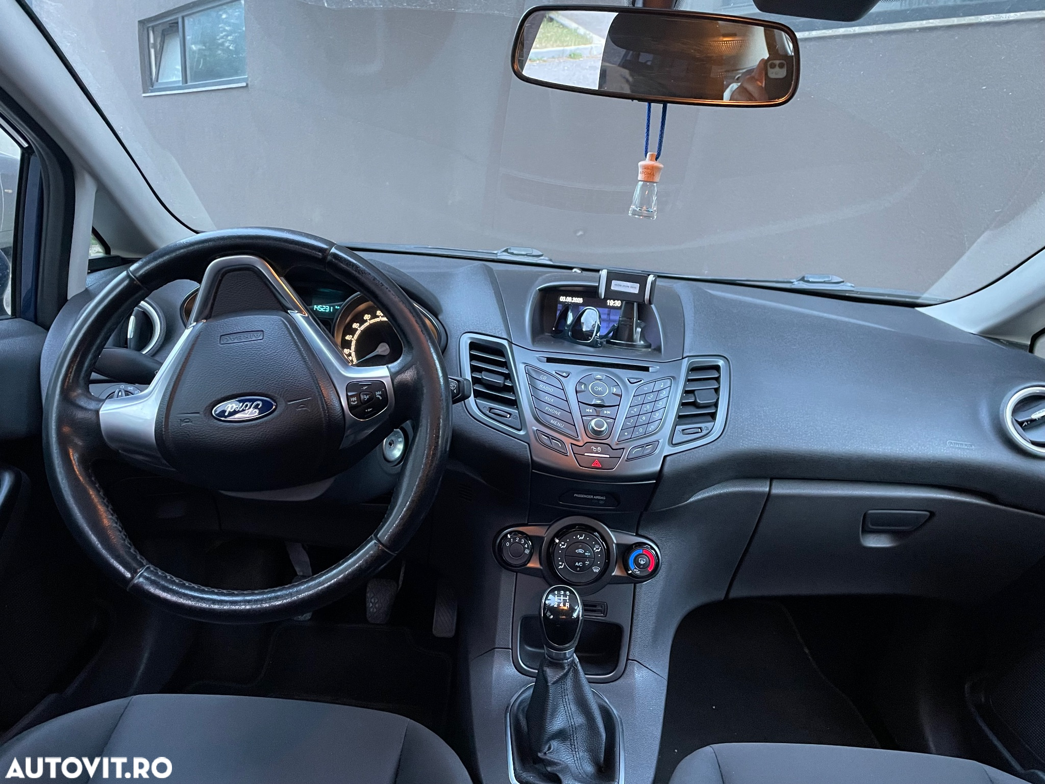 Ford Fiesta 1.0 Trend - 10