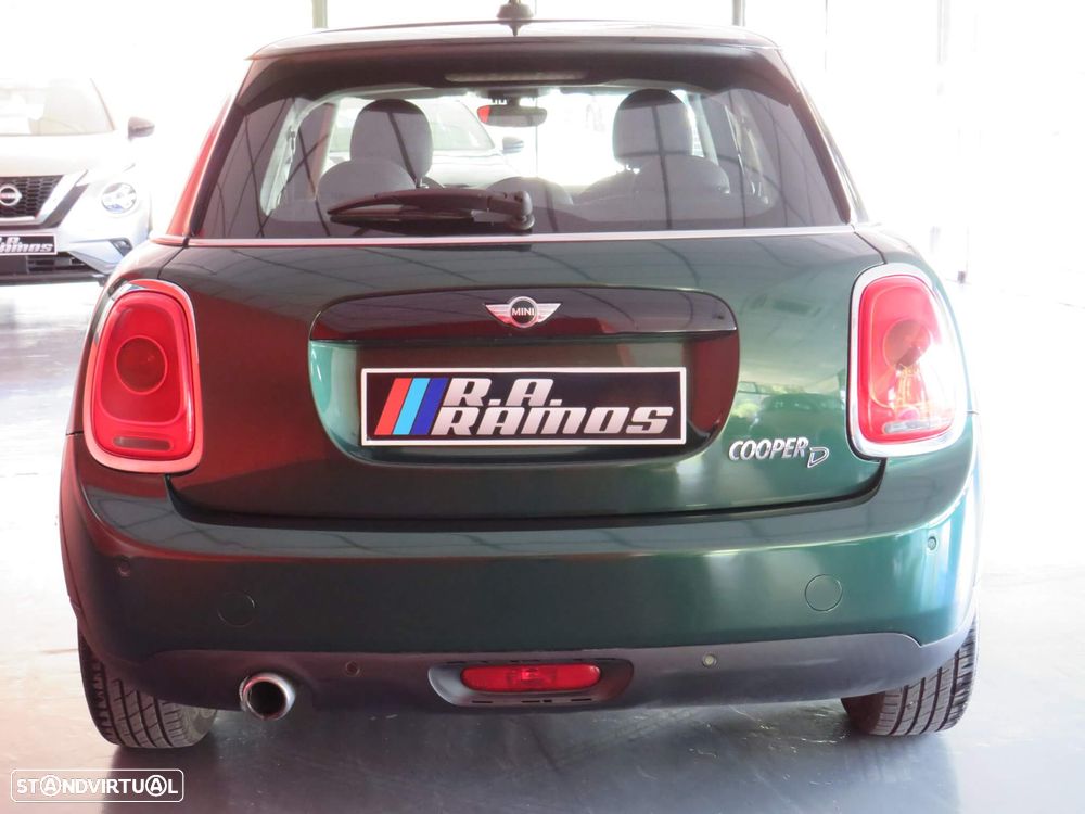 MINI 5 Portas Cooper D - 7