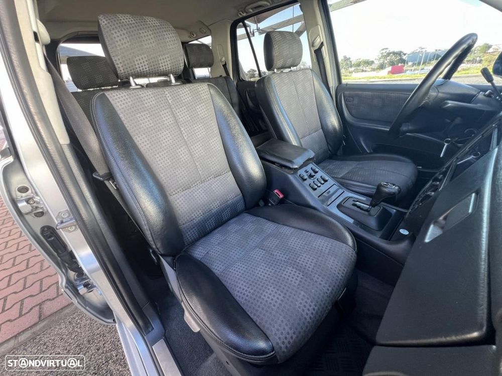 Mercedes-Benz ML 270 - 17