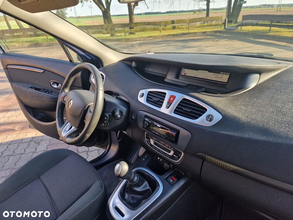Renault Scenic 1.6 16V Luxe Expression - 9