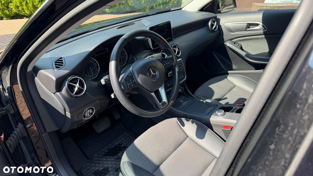Mercedes-Benz Klasa A 180 7G-DCT - 5