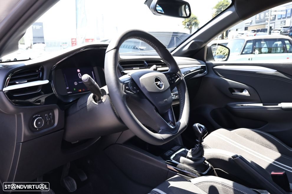 Opel Corsa 1.2 T GS - 15