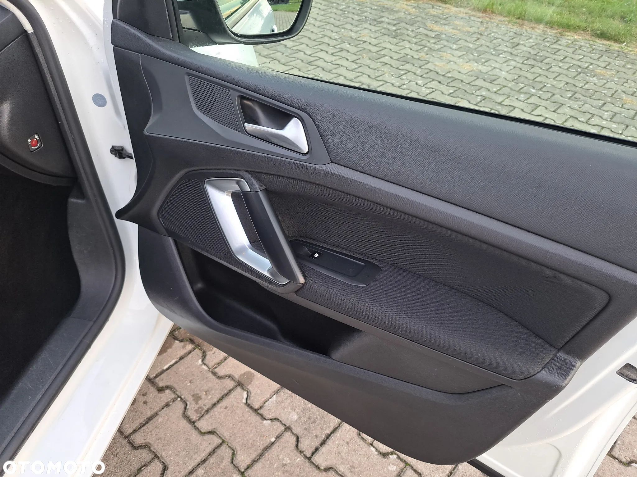 Peugeot 308 1.2 PureTech Access S&S - 15