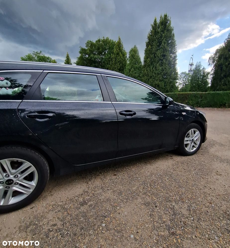 Kia Ceed 1.6 CRDi mHEV M - 6