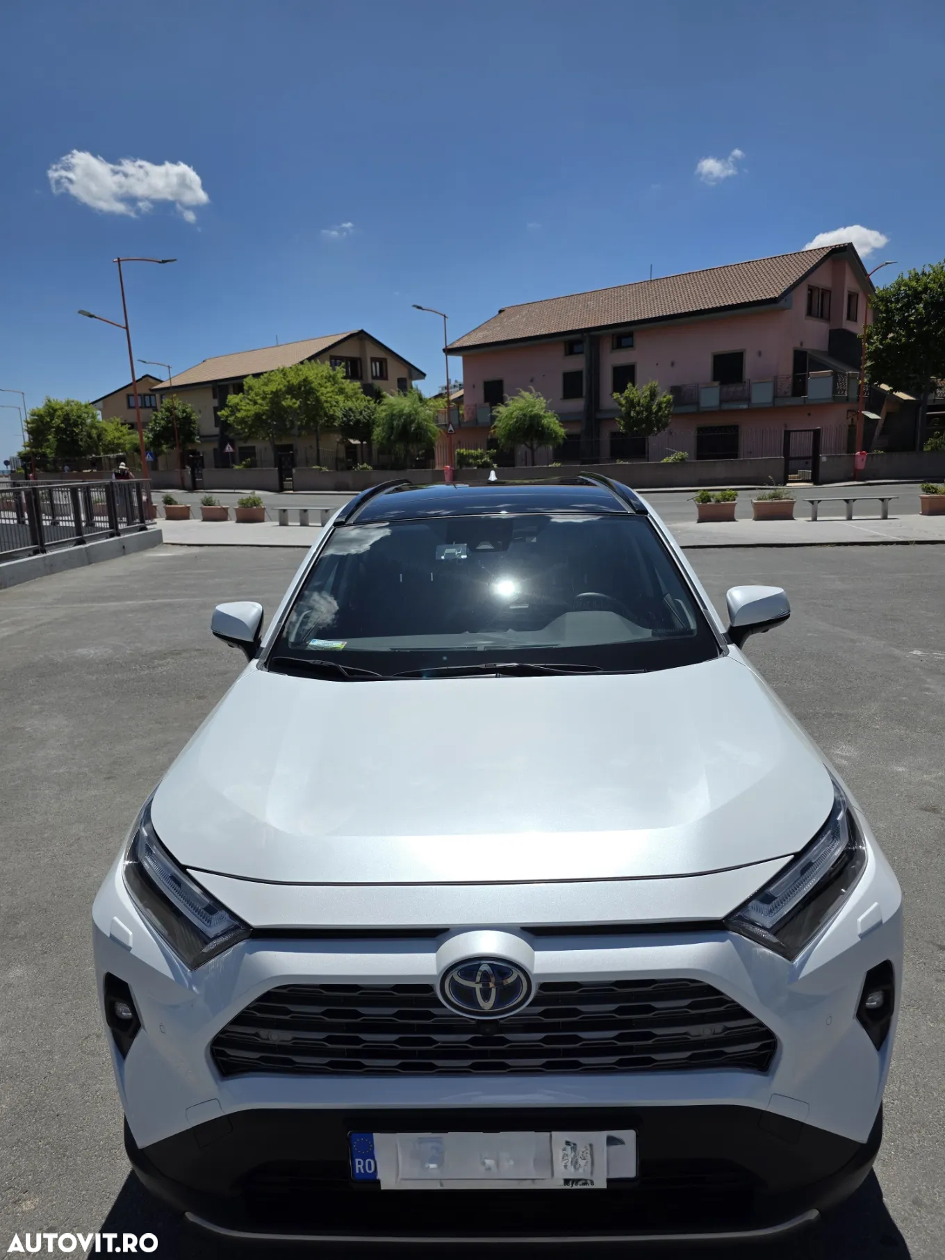 Toyota RAV4 2.5 Hybrid VVT-iE 4x4 Luxury Premium - 12