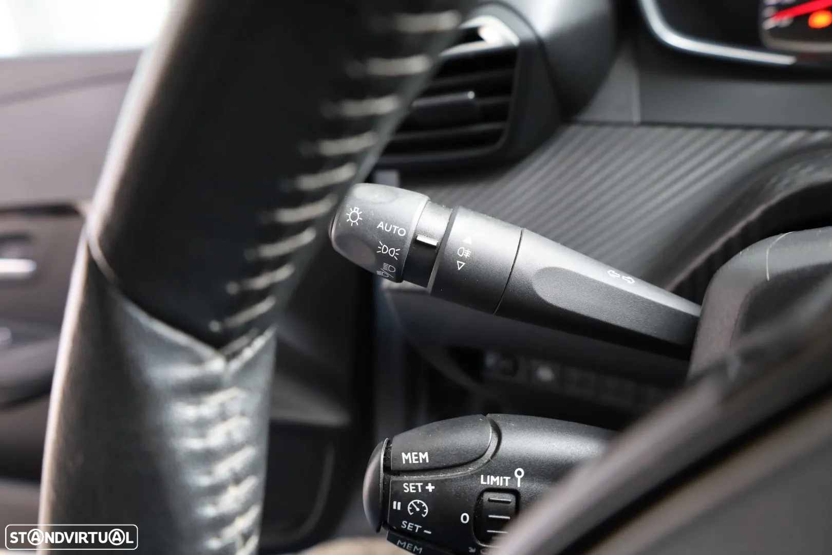 Peugeot 208 1.2 PureTech Active - 34