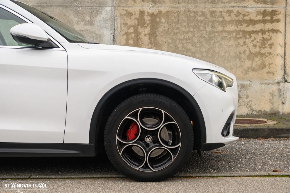 Alfa Romeo Stelvio 2.2 D Super AT8 Q4 - 7