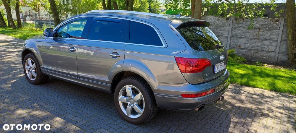 Audi Q7 - 7