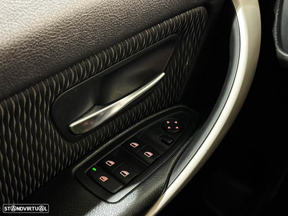 BMW 318 d Line Sport Shadow Auto - 40