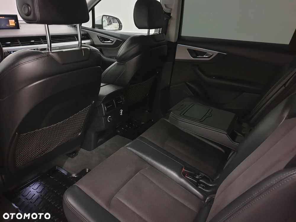 Audi Q7 3.0 TDI ultra Quattro Tiptronic - 39