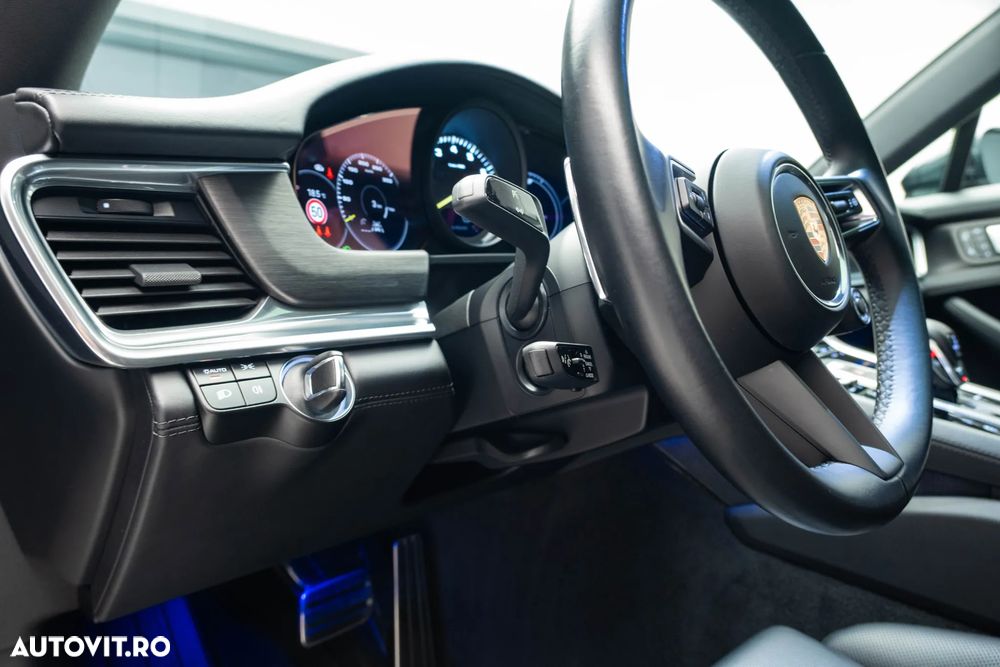 Porsche Panamera - 13