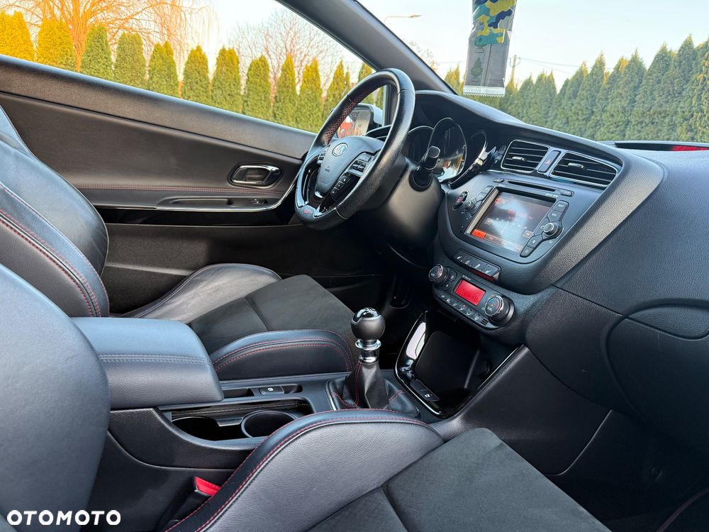 Kia ProCeed 1.6 T-GDI GT-Track - 36