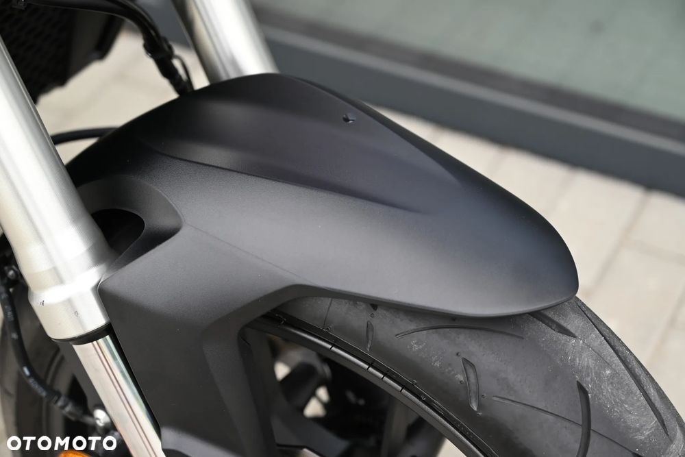 Honda Hornet - 27