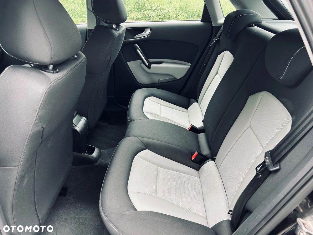 Audi A1 Sportback 1.4 TFSI Attraction - 10