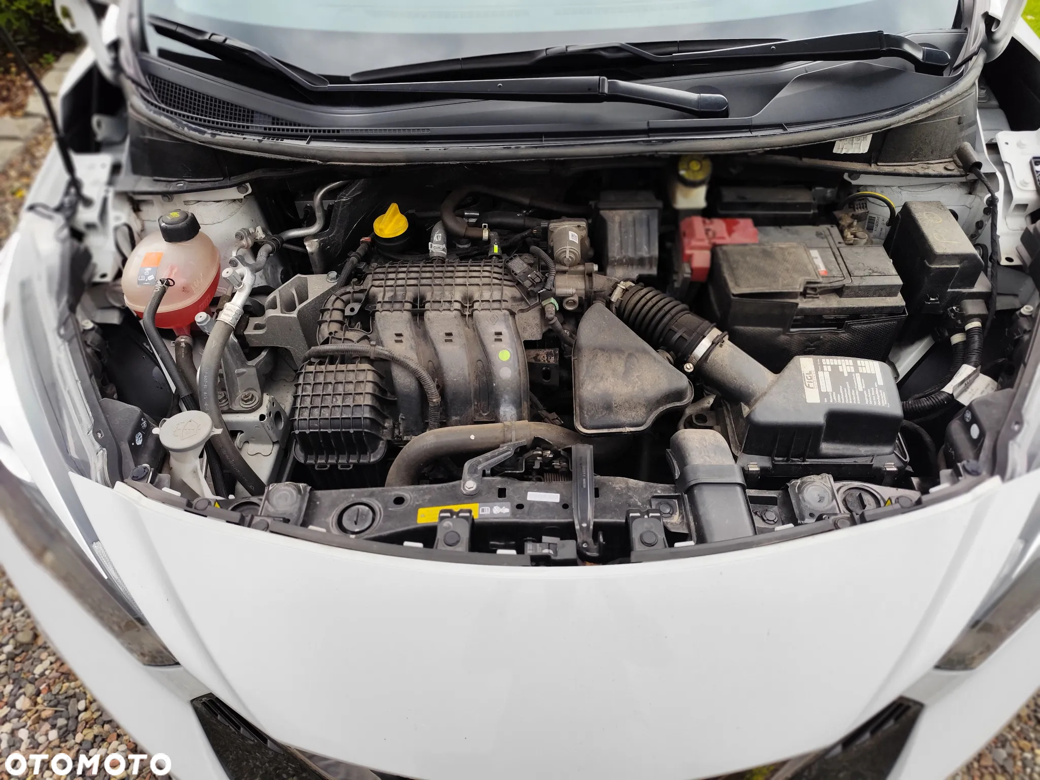 Nissan Micra 1.0 Visia Plus - 12