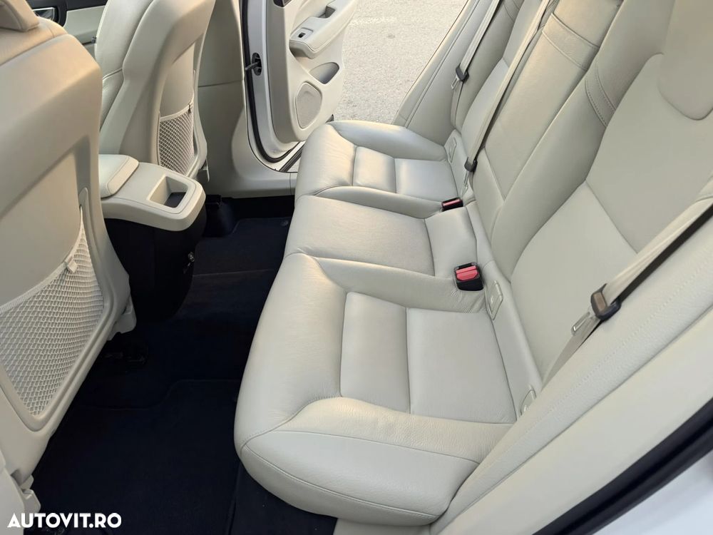 Volvo XC 60 - 27