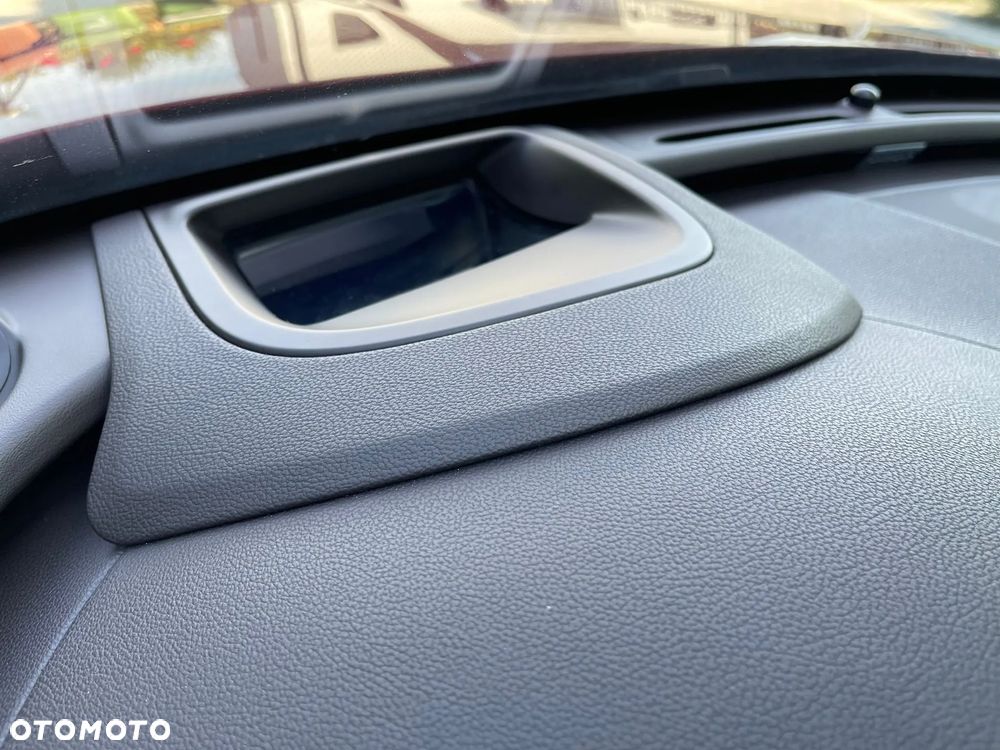 Jaguar XF 3.0 V6 S - 12