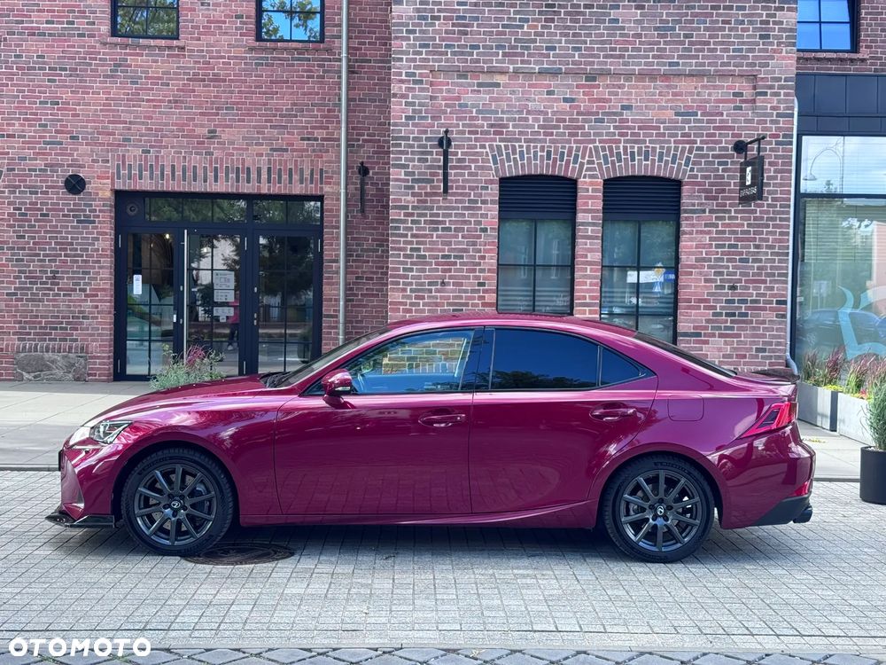 Lexus IS 200t / 300 Elegance - 4