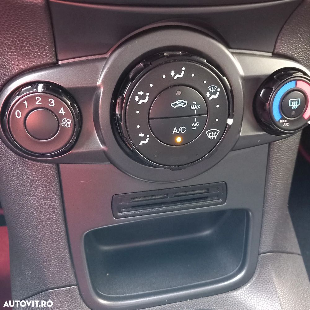 Ford Fiesta 1.5 TDCi DPF Trend - 5