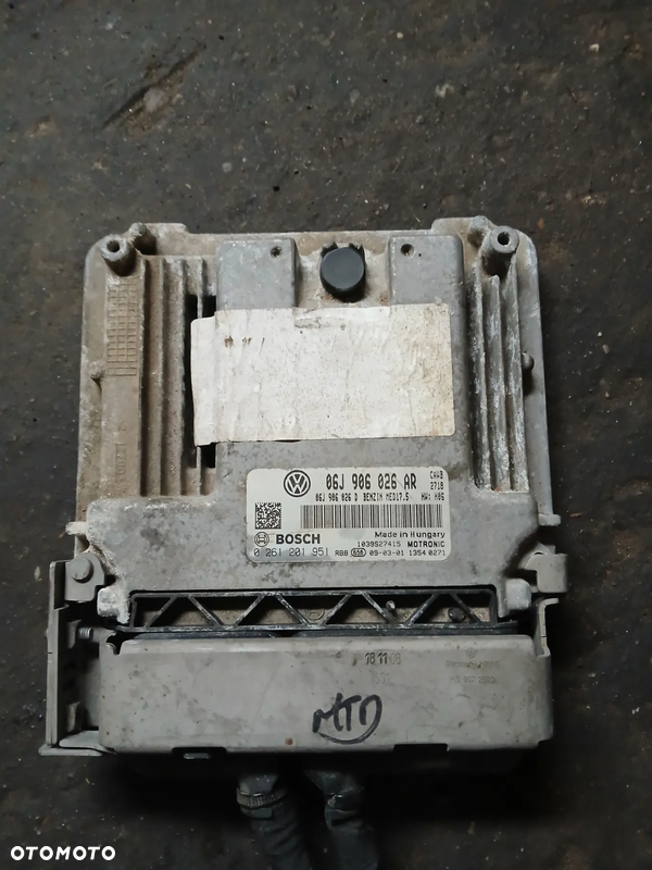Sterownik Silnika 06J 906 026 AR