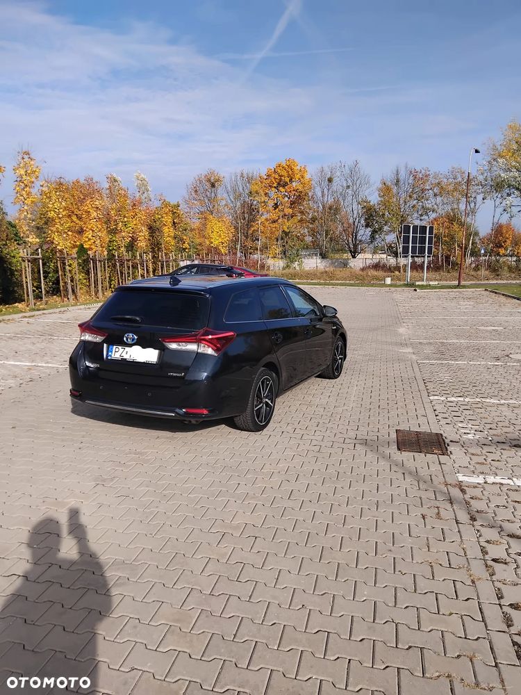 Toyota Auris 2017 photo 2
