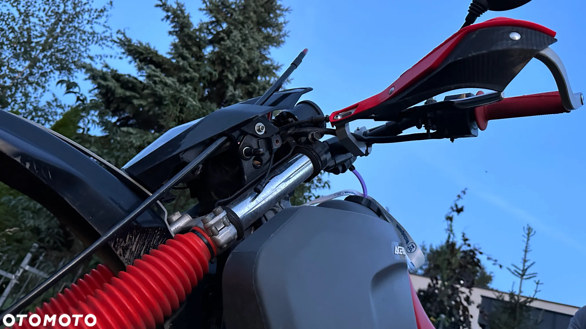 Suzuki DR - 24