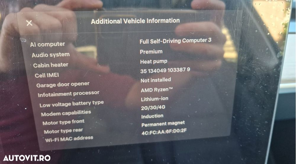 Tesla Model Y - 9
