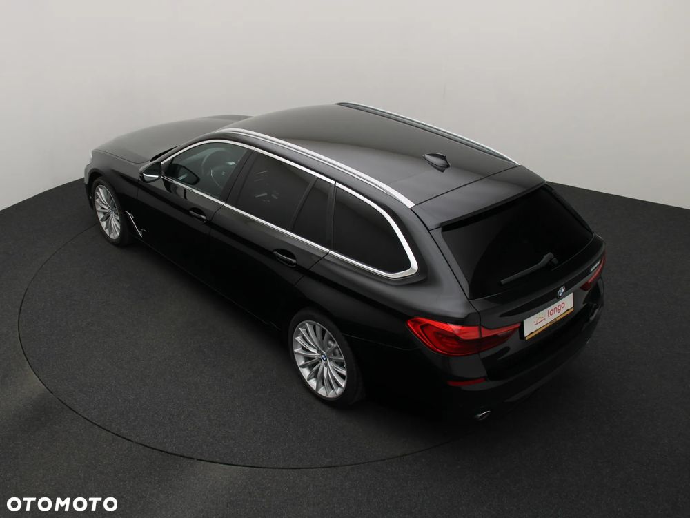 BMW Seria 5 520d Luxury Line - 12