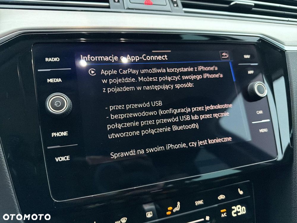 Volkswagen Passat - 30