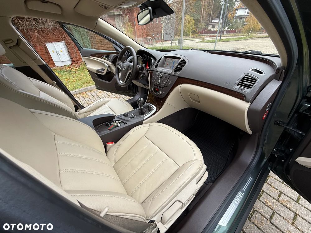 Opel Insignia 2.0 Turbo 4x4 Design Edition - 24