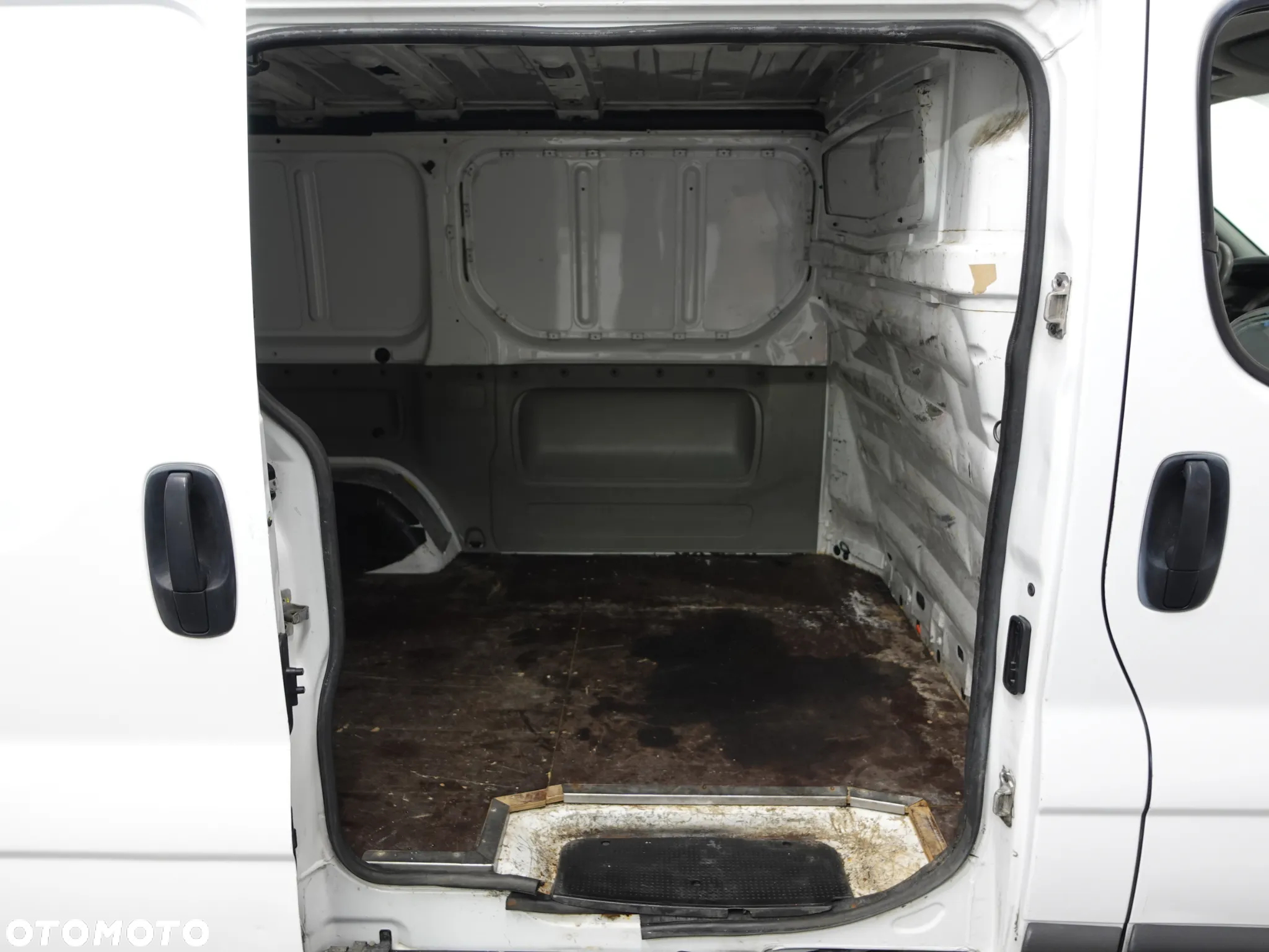 Renault Trafic - L1H1 - 24